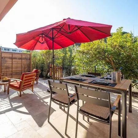 Appartement Entierement Renove Avec Terrasse Saint-Tropez Extérieur photo